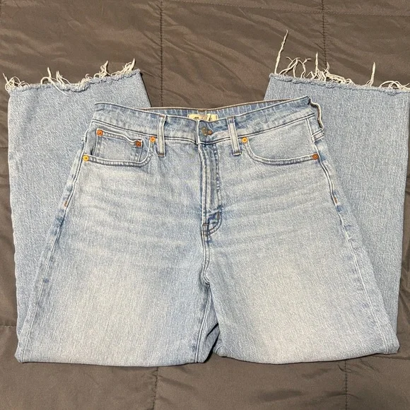 Like New Madewell Curvy Perfect Vintage Wide Leg Crop Jean - Picture 3 of 5